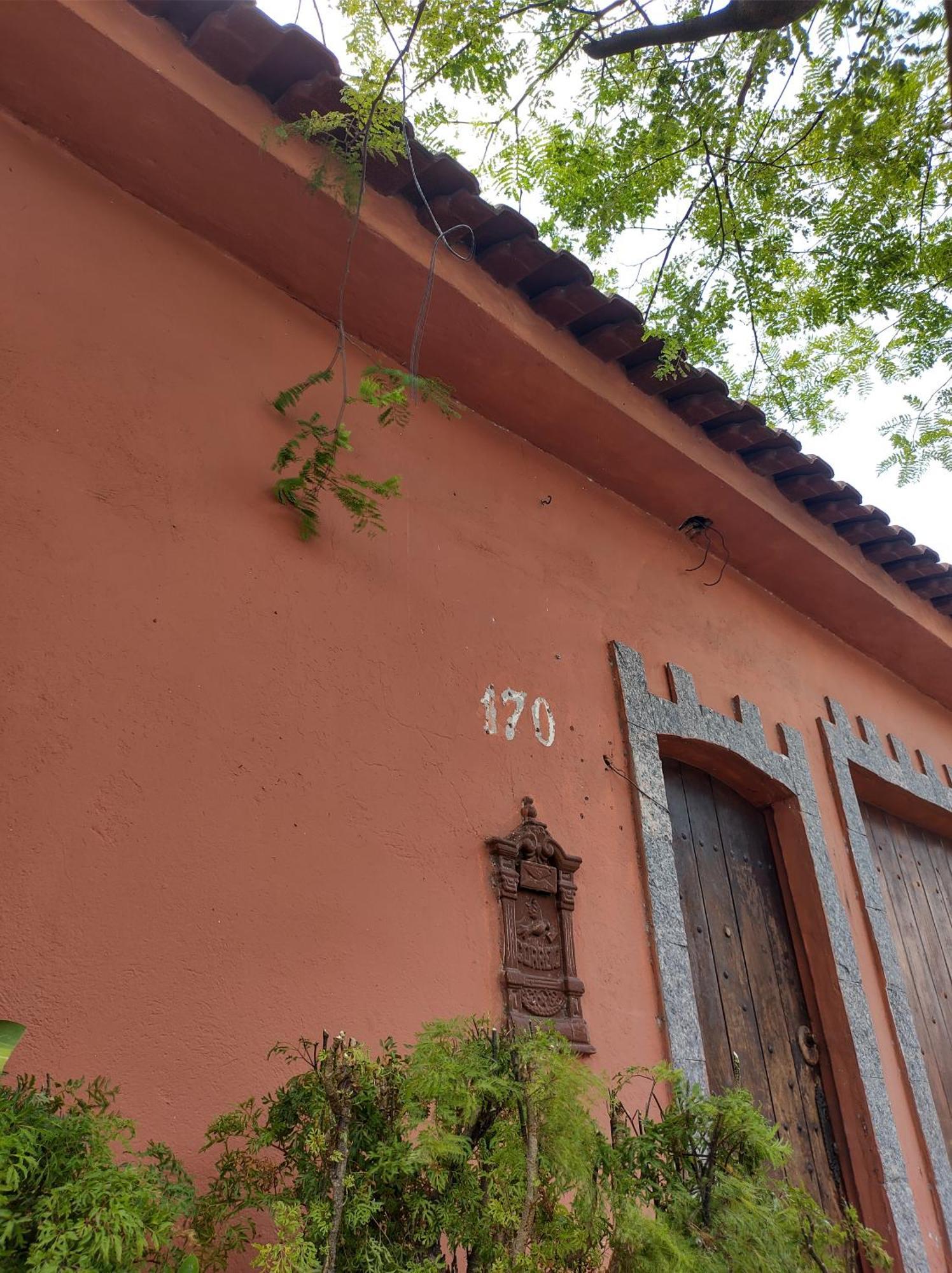 Casa A Trabalho Garagem E Internet Gratis Proximo As Praias *