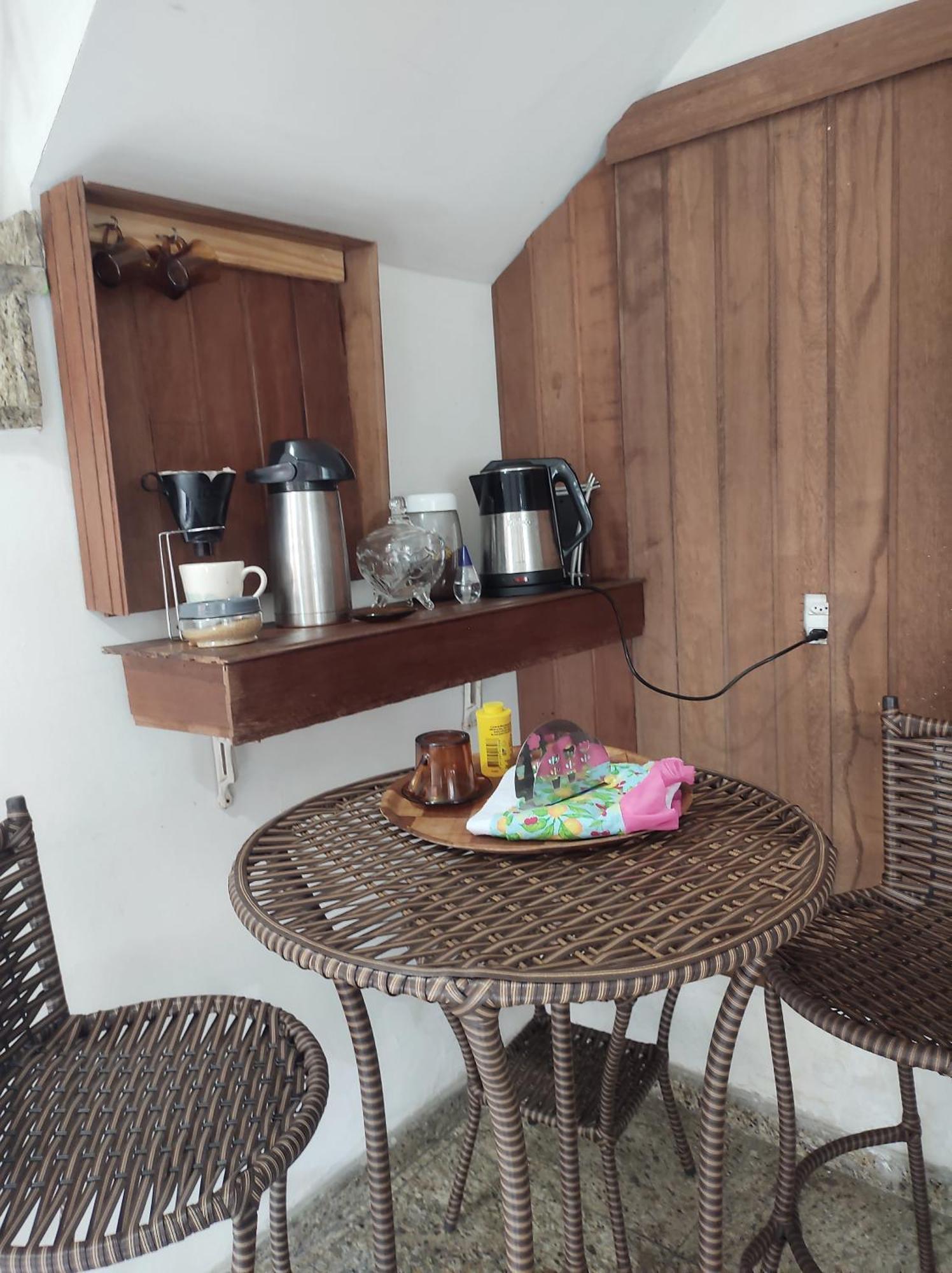 Casa A Trabalho Garagem E Internet Gratis Proximo As Praias Homestay